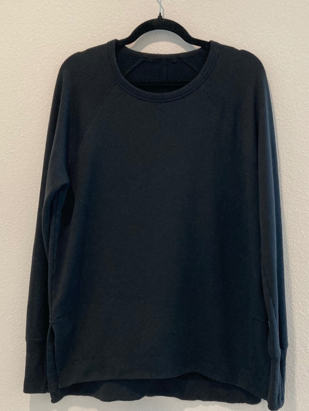 Athleta Women's Black Coaster Luxe Recover Pullover Crewneck Sweatshirt Size Med